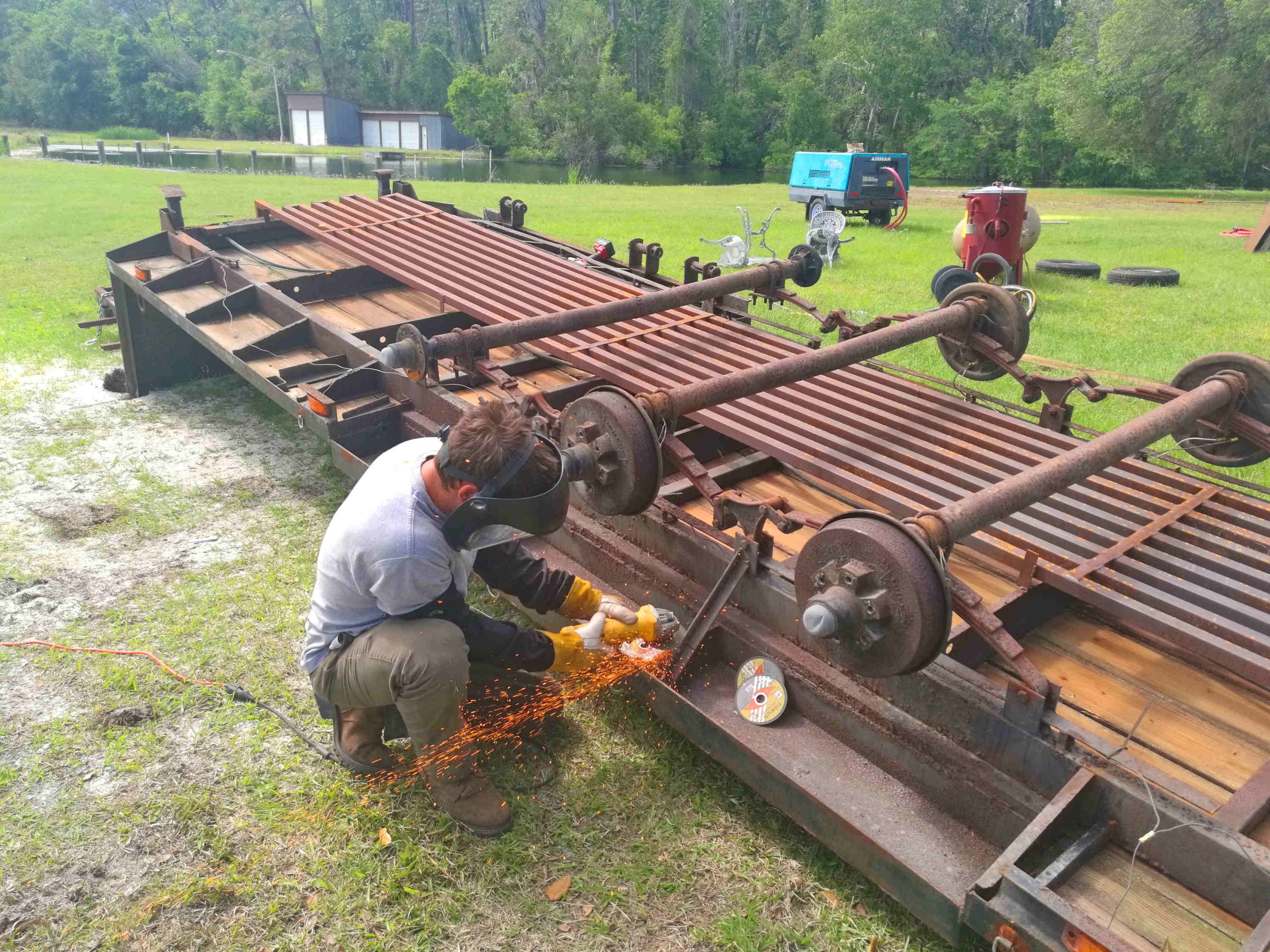 30_ft_trailer_restore_sandblast_repaint-04