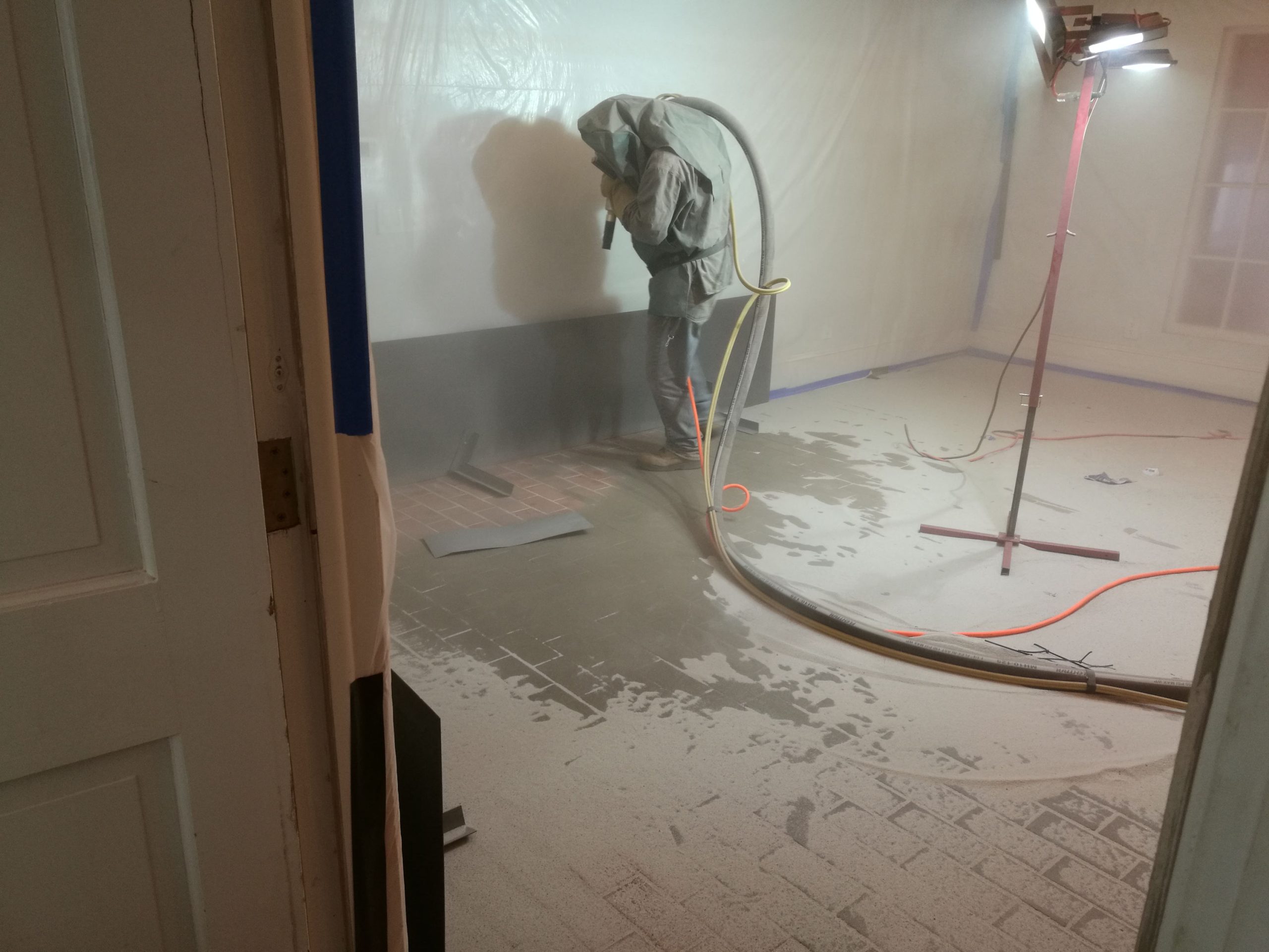 House_brick_floor_sandblasting_paint_removal-01