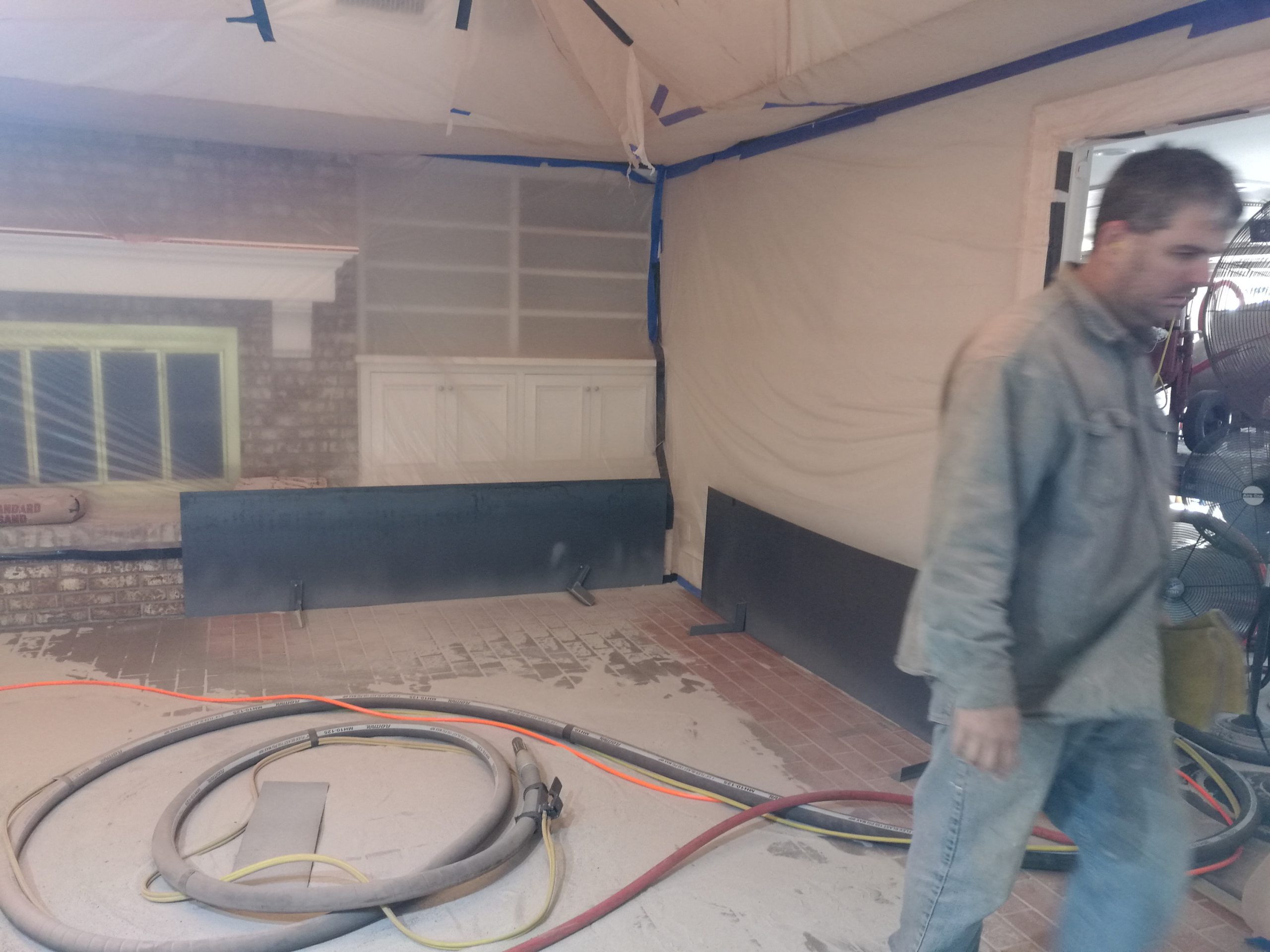 House_brick_floor_sandblasting_paint_removal-02